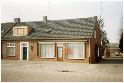 47048 Winkel/woonhuis (familie Jaspers), Budel, 1985