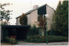 47085 Woonhuis architect Manning, daarna notaris Derks, Budel, 1985