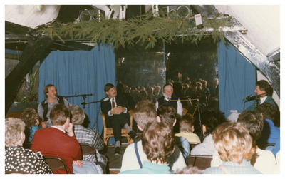 47422 Praatprogramma Jongerencentrum Harlekijn met Willebrord van Beek , 1986-1987