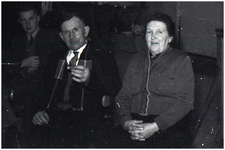 47693 Bruiloft Pier Mennen en Maria Goijens, Budel, 1956