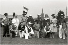 47895 Missiesportdag, Budel, volledig voetbalteam tegen priesters, 1950-1955