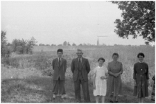 47940 Plechtige Heilige Communie - Familieportret Budel, 1951