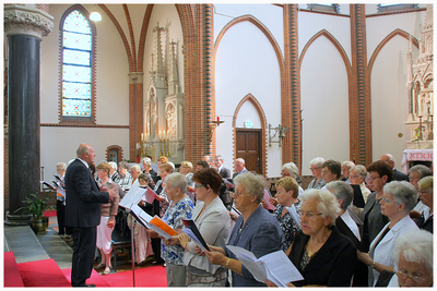 48374 Installatie van Pastoor Felie Spooren van de Parochie Onze Lieve Vrouw Visitatie te Budel, 12 juni 2011