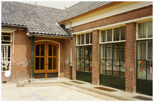 48522 Achteringang St. Joseph kleuterschool. Stond tussen de St.Annaschool (van de zusters) en bakker van Winkel. ...