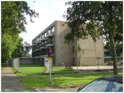 48566 Bejaardencentrum Marishof te Maarheeze. In 2004 afgebroken waarna er een nieuw centrum is gebrouwd wat in 2006 ...