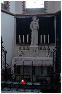 48663 RK Kerk Budel, Antonius altaar