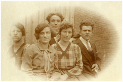 48750 Familie van de Broek-Glaudemans, Budel, circa 1935-1940