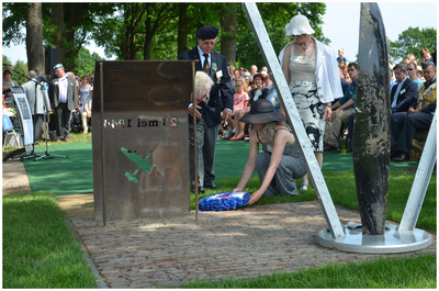 49192 Onthulling Toom Crash monument in Budel, 28 mei 2017