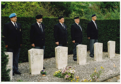 49213 Fakkelestaffete Weert-Brussel-Weert i.v.m. herdenking oorlog, 1999
