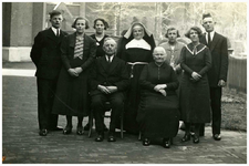 49215 Familie Teeuwen uit Keunenhoek in Budel, ca. 1940-1950