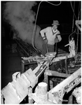49250 Werken in de zinkfabriek Budel-Dorplein, smelterij voor maken lingo's, 1955-1965