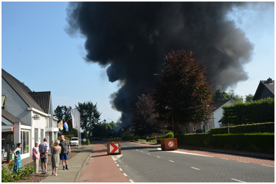 49488 Brand bedrijfspand van Cranenbroek in Budel, 20-06-2017