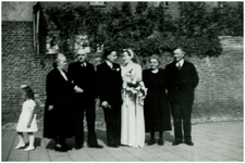 49519 Huwelijk van Louis en Liesbeth Neeskens, Budel, 26-4-1949
