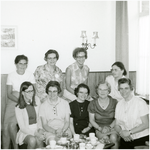 50095 Afscheid juffrouw Clercks, Onderwijzersteam St. Anna-school, Budel, 21-12-1967