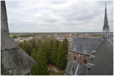 50402 Luchtfoto, genomen vanuit kerktoren R.K.Kerk O.L.V. Visitatie Budel, 10-04-2019