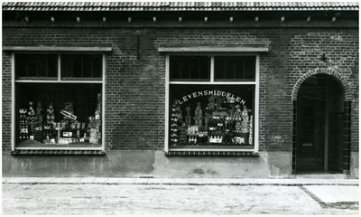 51217 A en O Winkel fam. van Og, opening winkel, Budel, 1946