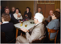 51257 Gezellig samenzijn in cafe de Bellevue , Budel, 1961
