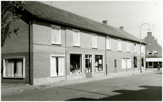 51293 Pand Henk Kosman winkel in ijzerwaren, Budel, 1972