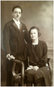 51490 Trouwfoto van Florian Thirion (Budel-Dorplein) en Leopoldina Robertscheuten te Bocholt, België op 26 juni 1926 ...