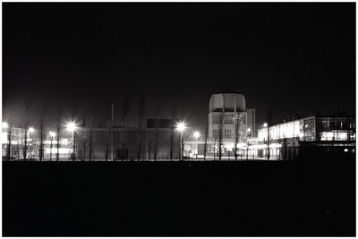 52005 Maarheeze bij nacht, Maarheeze, zicht op Philips gebouw, 1968