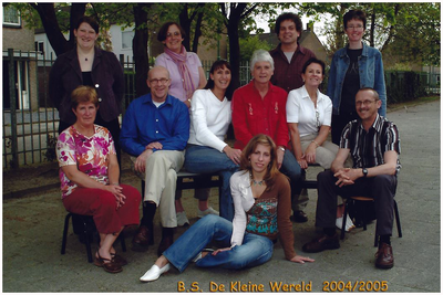 52269 Teamfoto St. Jozefschool/Kleine Wereld, Budel, 2004-2005