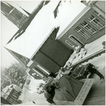 52456 Zicht op kerkstraat met rechts kleuterschool St. Joseph, Budel, ca 1960