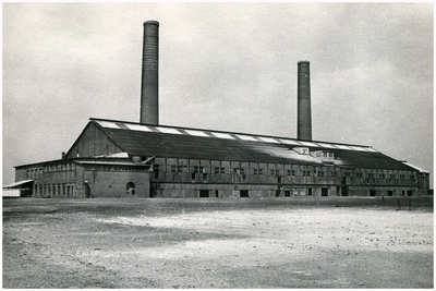 52483 Fabriekshal met pijpen zinkfabriek, Budel-Dorplein, 1973-1980