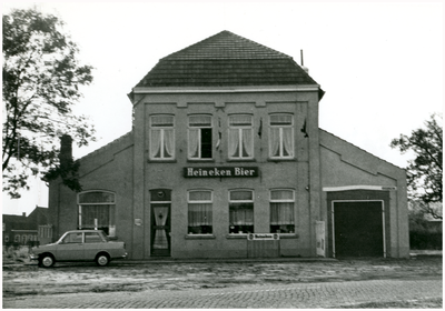 52497 Cafe Sentjens jarenlang clubhuis van de Spoorzoekers , Budel-Schoot, circa 1970