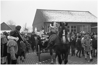 52522 Sint Nicolaas intocht, Maarheeze , 1969
