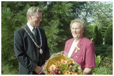 52553 Koninklijke onderscheiding van mevr. Drien Fransen-Peerlings, Soerendonk , 2002-2003