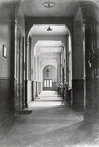  Een serie van foto's betreffende Gymnasium Augustinianum, Kanaalstraat 8, 1918 - 1922