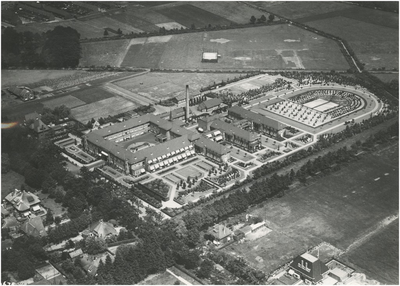 270 Luchtfoto van het St. Josephziekenhuis, Aalsterweg 259., 19-06-1936