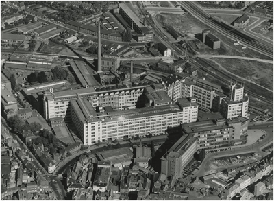 192564 Luchtopname omgeving Philipscomplex Emmasingel (midden): - Willemstraat (linksonder), - Demer (rechtsonder), - ...