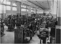 188138 Machinebankwerkers bij Philips, 1930 - 1935