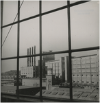 194261 Philitefabriek en ketelhuis (midden) op het Philipscomplex Strijp-S, 1931 - 1935