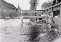  Een serie van 3 foto's betreffende de overstroming van de Dommel, 01-12-1939
