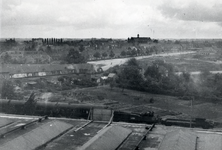 3701 Panorama omgeving Marconilaan, gezien vanaf Philipsgebouw SA II, gezien richting 'Pauluskerk', 17-05-1944