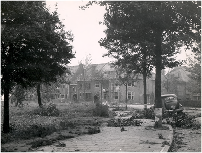 64387 August Sniederslaan, rechts Rodenbachlaan, 20-09-1944