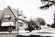 29185 Leeuwenstraat, met buurtwinkel, 1953 - 1956