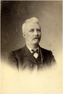 145323 Rudolphus Josephus Hoppenbrouwers, sigarenfabrikant, raadslid 1880 - 1908, ca. 1905