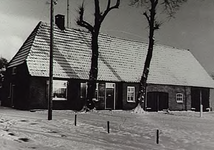 20003 Boerderij genaamd Den Lievenheer gelegen aan Beerseweg 10, 1972