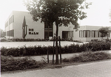 20521 De Halm, school voor l.h.n.o., hoofdingang, 21-09-1985