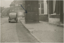 96 Aalsterweg, een electriciteitshuisje op het troittor ter hoogte van café De Huifkar, 1943