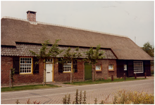 148284 Gerestaureerde oude Kempische boerderij, Willibrordusstraat, 06-1981
