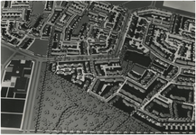 192924 Een maquette van de buurt Achtse Barrier, met onder het Driehoeksbos, 1977