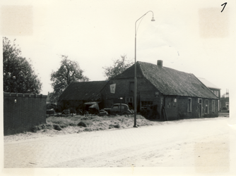 577762 Het huis van de smid Jantje Verstappen in de Emmastraat, 1961