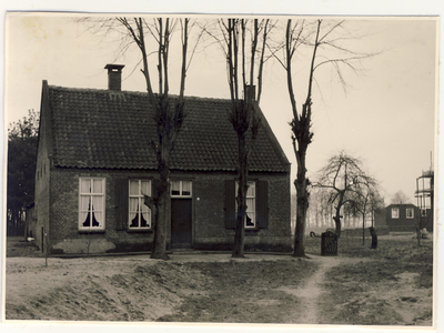 578054 Huis van Piet v.d. Waarsenburg aan de Langstraat, 1955-1965