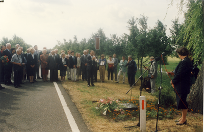 578779 Herdenking aan de moord op burgemeester Wijnen van Asten en Smulders van Someren in 1944, 15-8-1994