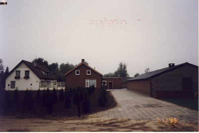 579660 Woningen en een stal aan Het Hoekske, 07-11-1995