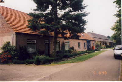 579810 Boerderij van Koppens aan de Keizersdijk 8, 05-08-1999